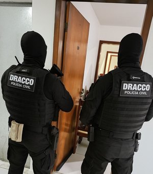 Polícia cumpre mandados contra suspeitas de desvio de R$ 600 mil de recursos públicos em ONG de Maceió