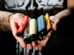 Anvisa mantém proibição à venda do cigarro eletrônico no Brasil.