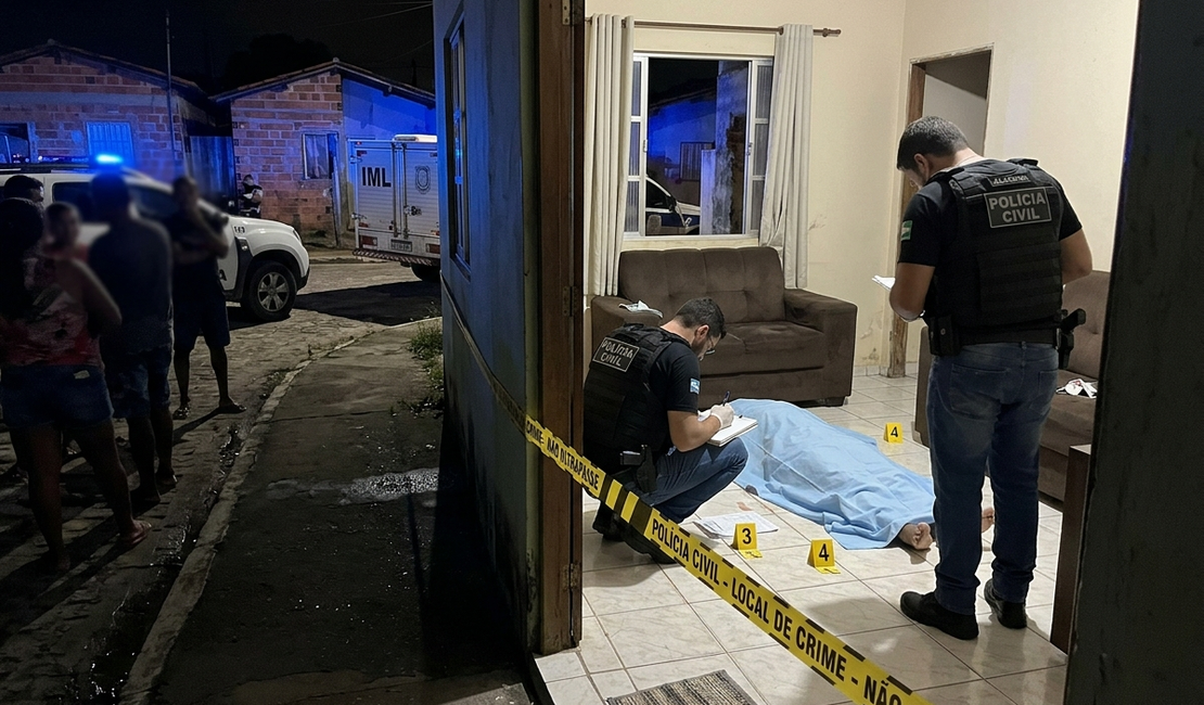 Homem é executado dentro de casa após invasão de grupo armado em Rio Largo