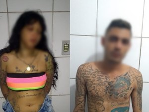 Casal é preso com maconha, arma e balanças de precisão dentro de casa