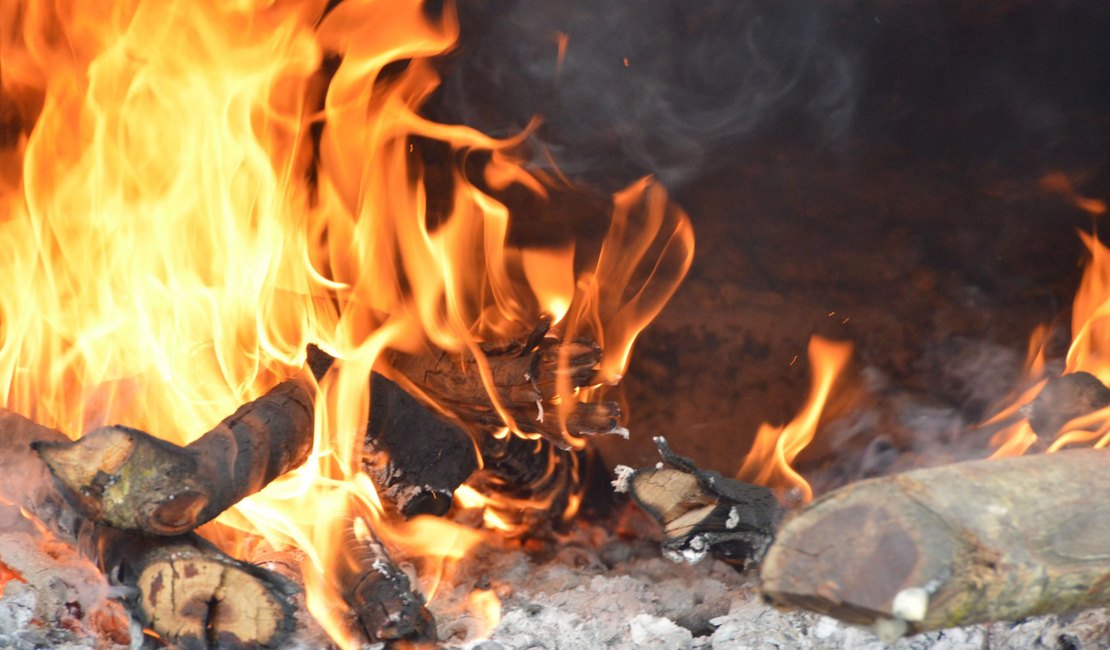 Pneumologista do HGE alerta para o perigo das fumaças de fogueiras e fogos de artifício