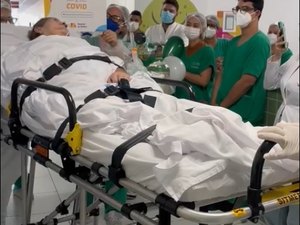 Idosa de 64 anos vence Covid-19 e recebe alta do Hospital da Mulher após mais de 6 meses de internação