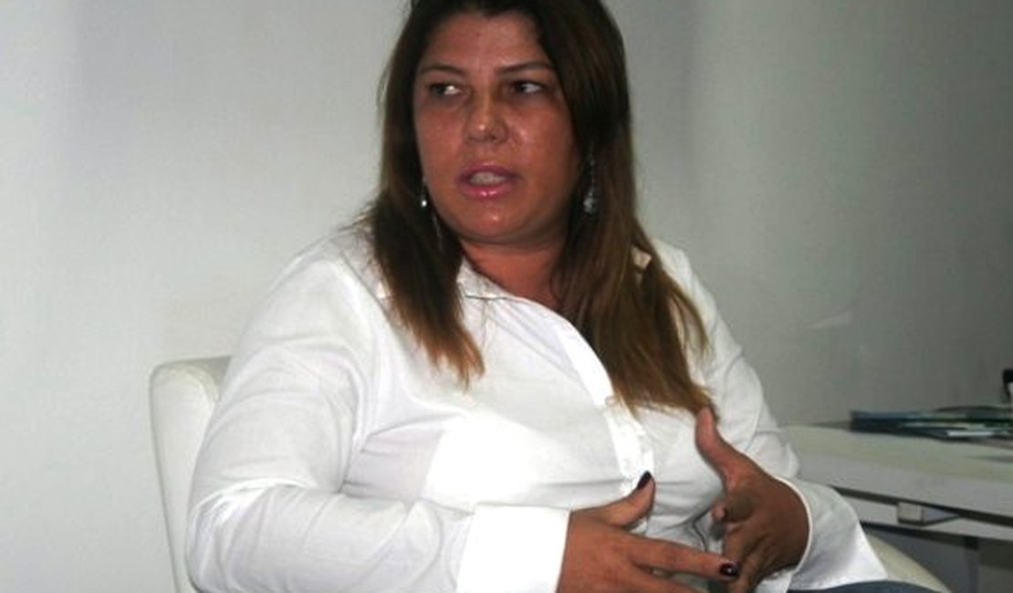 Vereadora diz que não sai de casa para não encontrar Marcos Santos