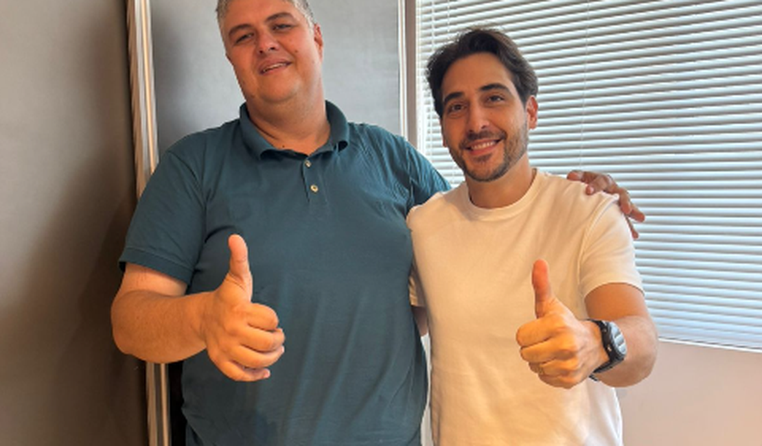 Guilherme Lopes amplia base e recebe apoio de vereador de Quebrangulo