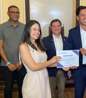 Rodrigo Cunha lança novo modelo que agiliza licenciamento de obras em Maceió