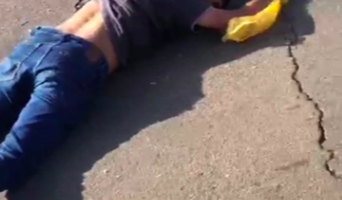 Colisão entre carro e moto deixa vítima gravemente ferida no sítio Bom Nome