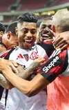 Flamengo goleia Sport e assume liderança do Campeonato Brasileiro