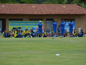 CSA vai com força máxima e divulga relacionados para duelo contra o Jaciobá