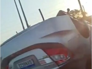 Honda City capota na AL 220 no município de Jacaré dos Homens, no Sertão de Alagoas