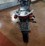Dupla abandona moto roubada ao avistar viatura no Agreste de Alagoas 