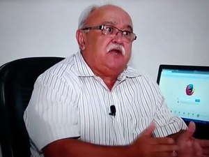 Prefeito retorna ao cargo após seis meses afastado