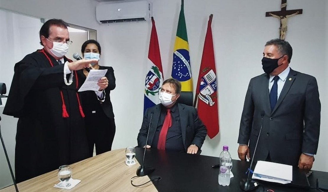 Hélder Jucá toma posse como novo Procurador de Justiça de Alagoas