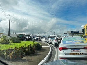 [Vídeo] Trânsito na rotatória do BPRv vira desafio diário para motoristas em Arapiraca