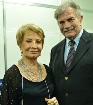 Tarcísio Meira e Glória Menezes são internados com covid-19