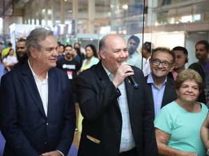Emoção e alegria marcam cerimônia de abertura da Bienal de Alagoas