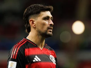 Nova regra deixa nove clubes acima do limite e ameaça estrangeiros na Série A