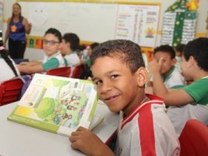 Educação reabre matrículas e oferta mais de 3 mil vagas em toda Rede Municipal