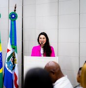 Teca Nelma vota contra novos empréstimos da Prefeitura de Maceió e critica votação em regime de urgência