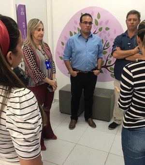 Deputados Davi Maia e Cabo Bebeto visitam Hospital da Mulher