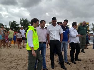 Manchas de petróleo: ministro do Meio Ambiente vistoria litoral Norte