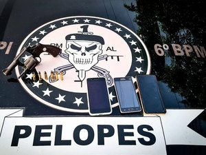 Após denúncia de roubo e porte ilegal de arma, Pelopes apreende materiais em Maragogi