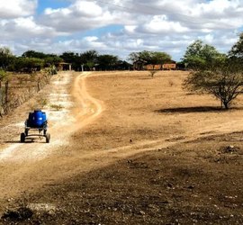 Prefeito gasta cerca de R$ 4 milhões em festas e impõe população sobreviver sem água em casa