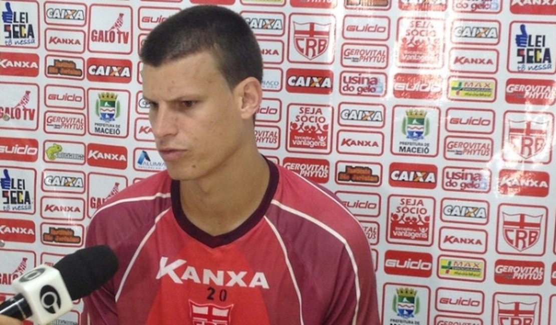 Diego Jussani revela cobrança de Mazola por melhoria defensiva