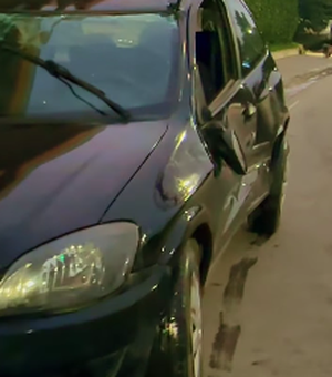 Motorista avança sinal vermelho e procova colisão em cruzamento próximo à Ladeira do Claudionor