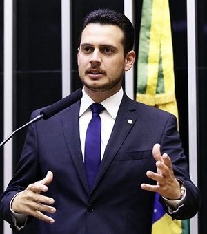 Nivaldo Albuquerque reage a críticas sobre vaga de Paulão e defende combate a fraudes