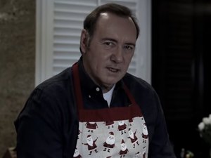 Após postar vídeo enigmático, Kevin Spacey é acusado de agressão sexual