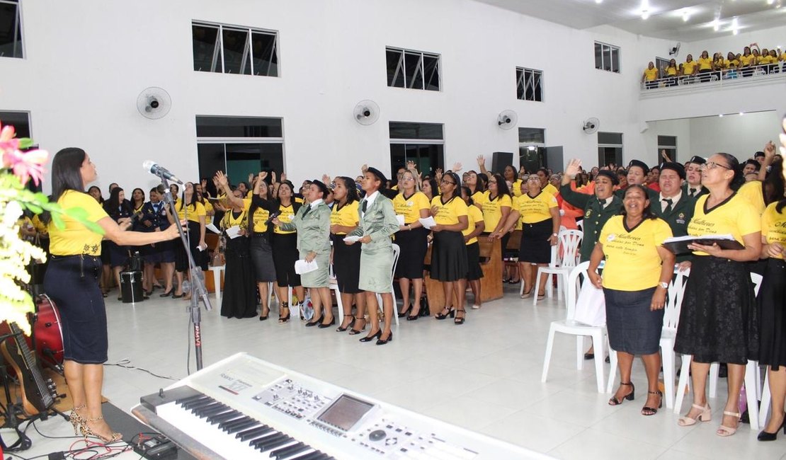 Congresso de Mulheres da Assembleia de Deus movimenta São Luís do Quitunde