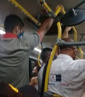 Apesar de determinação da prefeitura, ônibus circulam cheios em Maceió