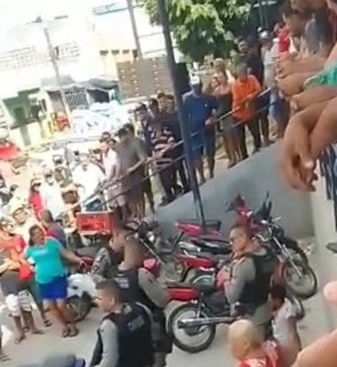 Homem é baleado em tentativa de homicídio perto do Mercado Público de Arapiraca