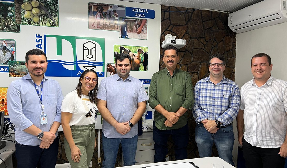 Marlan Ferreira assegura junto a Codevasf investimentos importantes para a infraestrutura de Limoeiro de Anadia