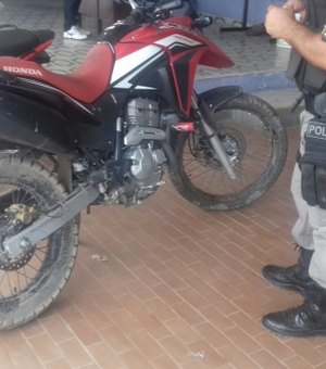 Moto roubada de professor é recuperada em Arapiraca