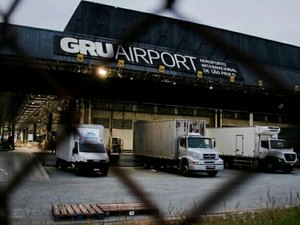 Grupo usa viaturas clonadas da PF e rouba uma tonelada de ouro no Aeroporto de Guarulhos