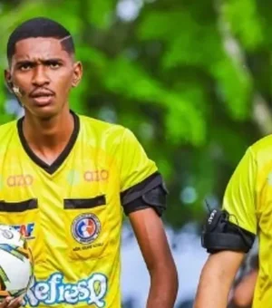 Técnico de futebol que insultou árbitro é solto após audiência de custódia