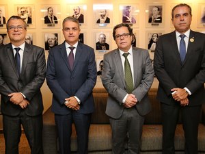 ?Tutmés Airan empossa juízes da Comissão Gestora do Funjuris