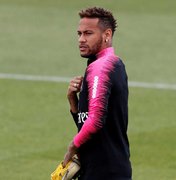 Neymar recebe críticas por 'dançar até o chão' em Salvador