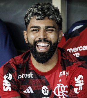 Gabigol posta foto sorrindo após expulsão em clássico e torcedores do Flamengo detonam: ‘Falta de respeito’