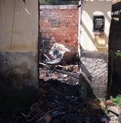 Casa incendeia em São Luís do Quitunde