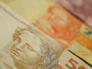 Governo Temer diminui investimentos e aumenta gastos em 2016