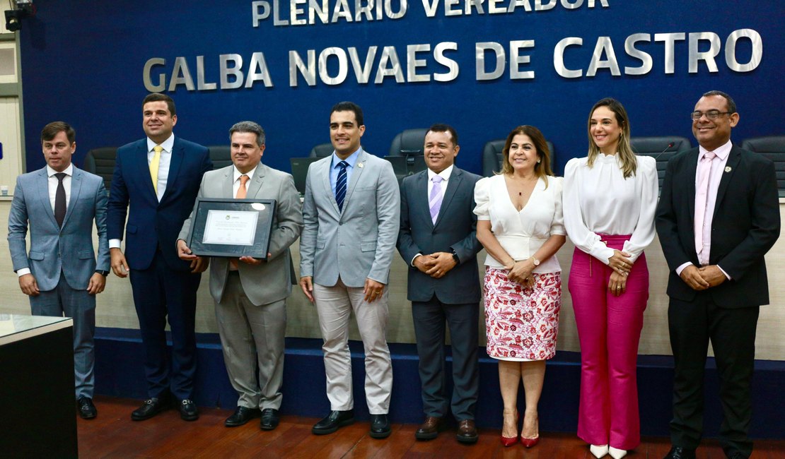 Procurador Marcelo Brabo Magalhães recebe comenda Mário Guimarães a maior honraria do parlamento municipal