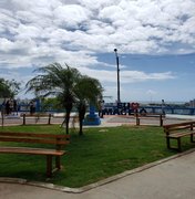 Prefeito entrega Mirante São Gonçalo totalmente revitalizado