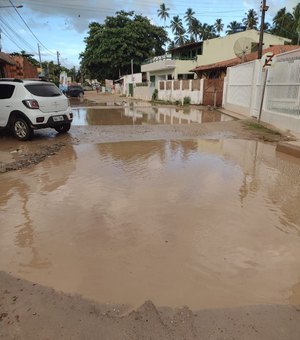 Maragogi: Rua da Praia volta ficar alagada em Barra Grande