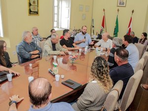 Prefeito Ronaldo Lopes reúne secretários para debater ações do Programa Futuro Turismo Brasil