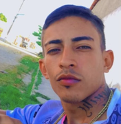 Suspeito de matar jovem com facada no pescoço se entrega à Polícia Civil em Delmiro Gouveia