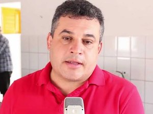 James Ribeiro foge de seu principal reduto eleitoral para evitar isolamento político