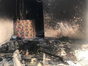 Jovem de 28 anos põe fogo em residência no bairro do Pontal