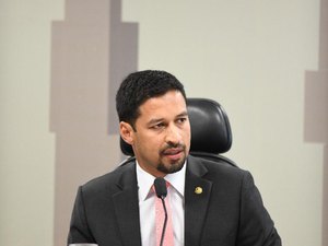 Rodrigo Cunha afirma que governo irá repatriar turistas alagoanos que estão em Portugal e Peru